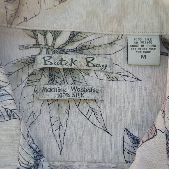 Vtg Batik Bay Mens Silk Hawaiian Shirt M Palm Leaf Print Beige & Blue Vacation - Picture 7 of 15